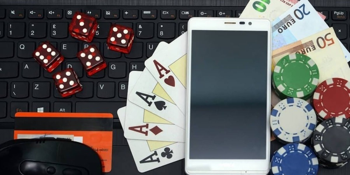 Rolling the Digital Dice: A Sassy Guide to Playing Online Casino